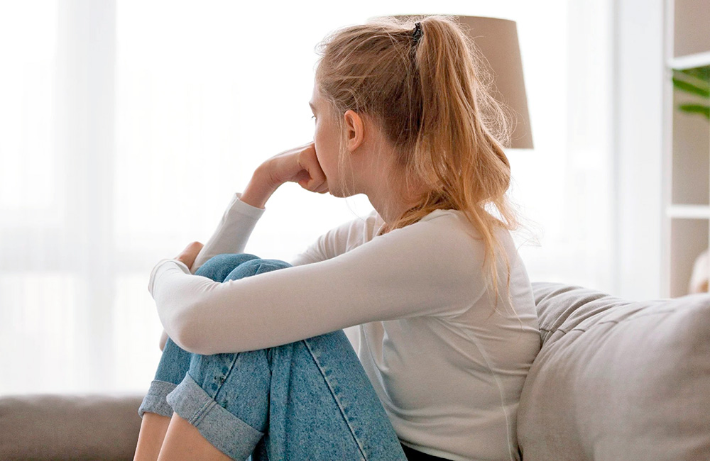 ¿Cómo saber si tu hijo adolescente necesita ayuda psicológica? Señales normales y de alerta